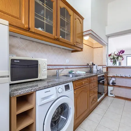 Front A Praia Da Luz